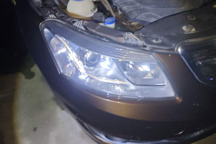 Used Chery E3 2015 1.5L Manual Fashion Model Right Front Headlight
