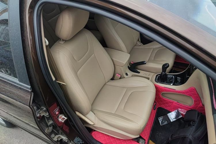 Used Chery E3 2015 1.5L Manual ZhiShang Model Right Front Seat