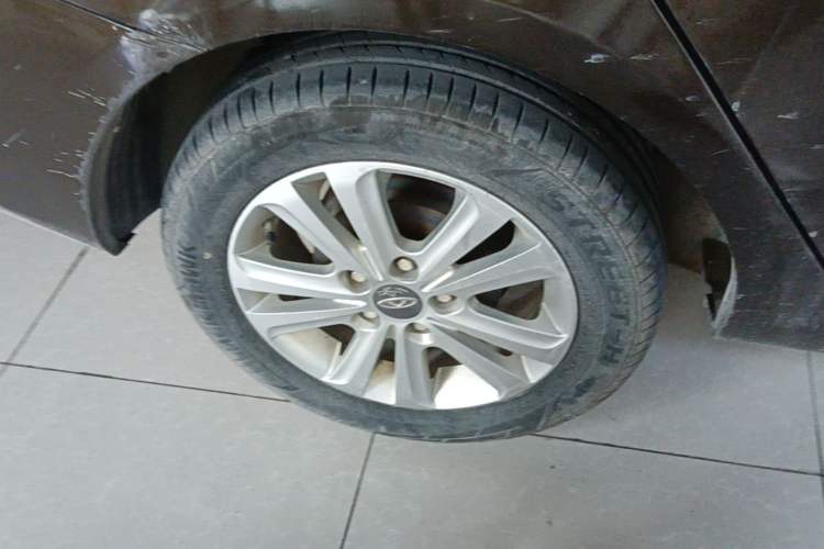 Used Chery E3 2015 1.5L Manual ZhiShang Model Right Rear Wheel Hub