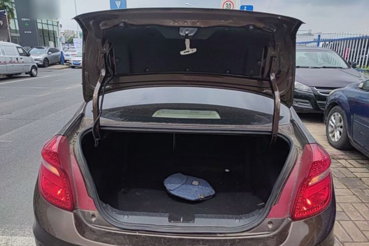Used Chery E3 2015 1.5L Manual ZhiShang Model Trunk