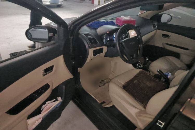 Used Chery E3 2015 1.5L Manual Fashion Model Driver Seat