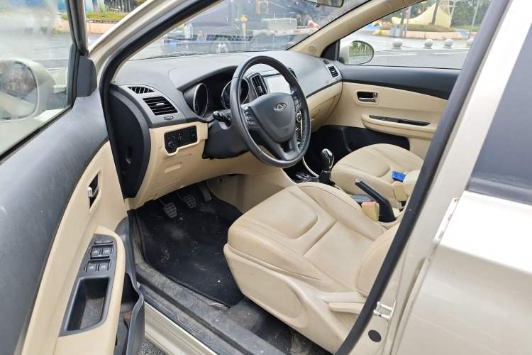 Used Chery E3 2015 1.5L Manual ZhiShang Model Driver Seat