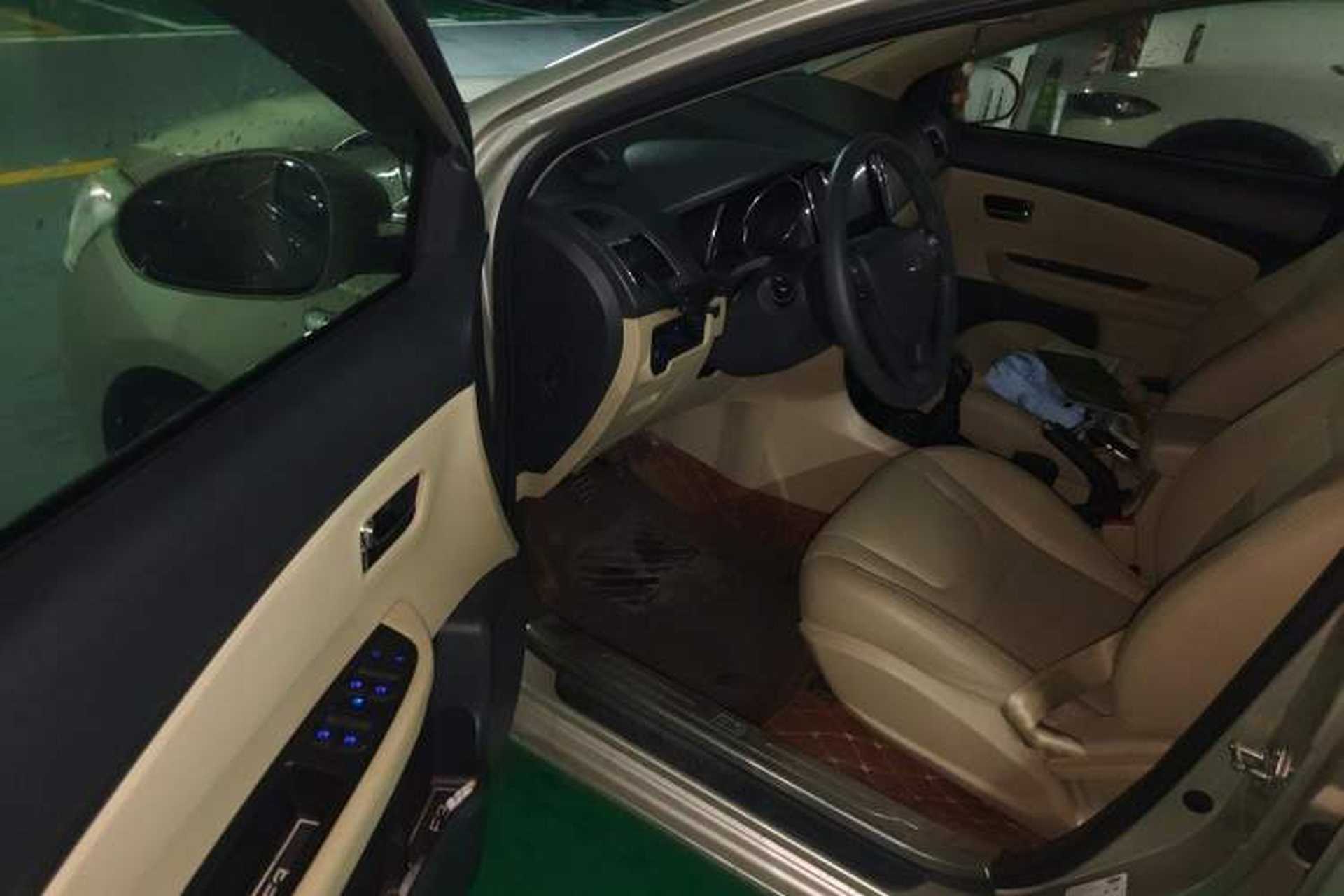Used Chery E3 2015 1.5L Manual ZhiShang Model Driver Seat