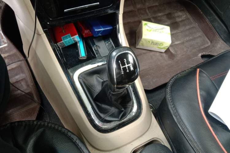 Used Chery E3 2015 1.5L Manual ZhiShang Model Gear Lever