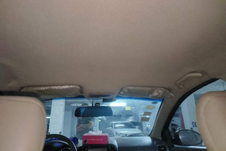 Used Chery E3 2015 1.5L Manual Fashion Model Headliner