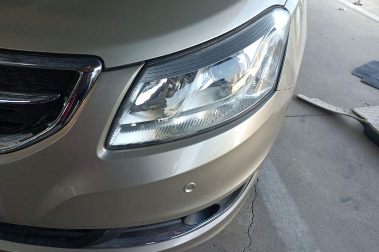 Used Chery E3 2015 1.5L Manual ZhiShang Model Left Front Headlight