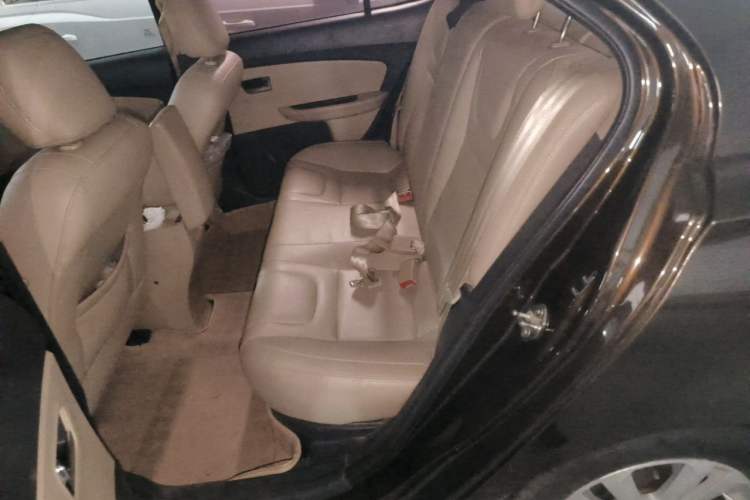 Used Chery E3 2015 1.5L Manual Fashion Model Left Rear Seat