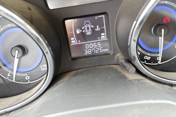 Used Chery E3 2015 1.5L Manual ZhiShang Model Odometer Close Up