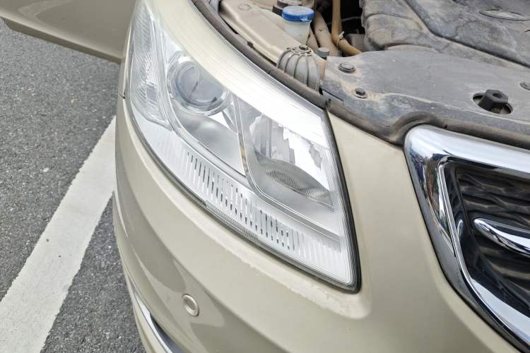 Used Chery E3 2015 1.5L Manual ZhiShang Model Right Front Headlight