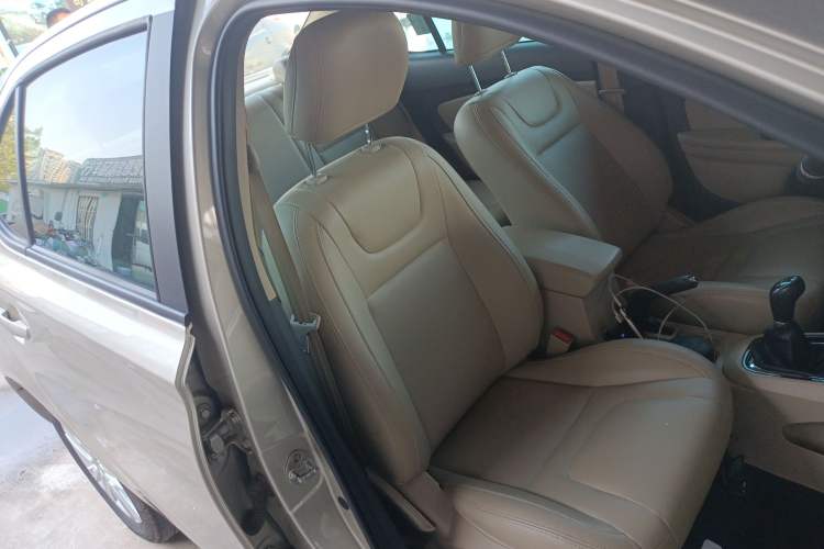 Used Chery E3 2015 1.5L Manual ZhiShang Model Right Front Seat