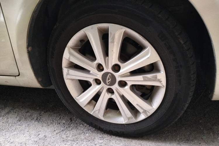 Used Chery E3 2015 1.5L Manual ZhiShang Model Right Front Wheel Hub