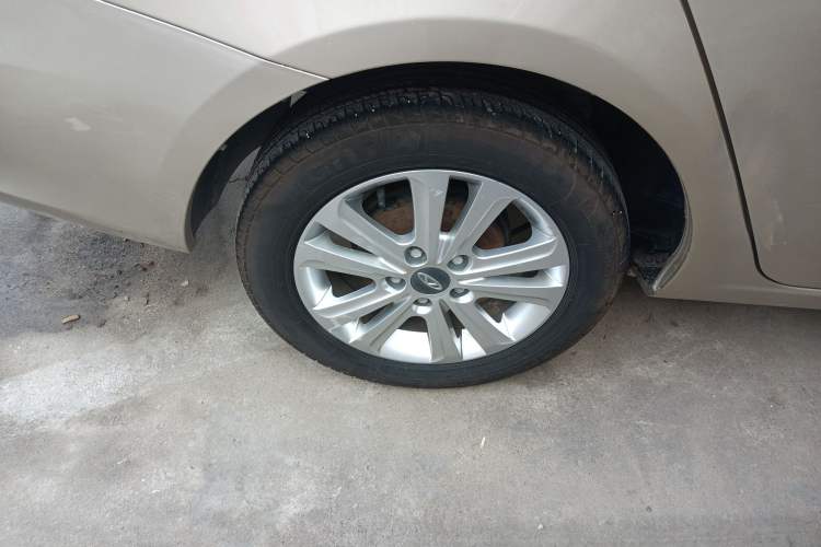 Used Chery E3 2015 1.5L Manual ZhiShang Model Right Rear Wheel Hub