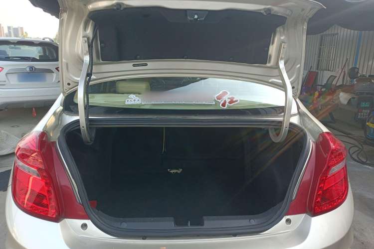 Used Chery E3 2015 1.5L Manual ZhiShang Model Trunk