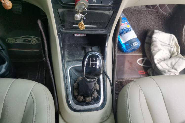 Used Chery E3 2015 1.5L Manual ZhiShang Model Gear Lever