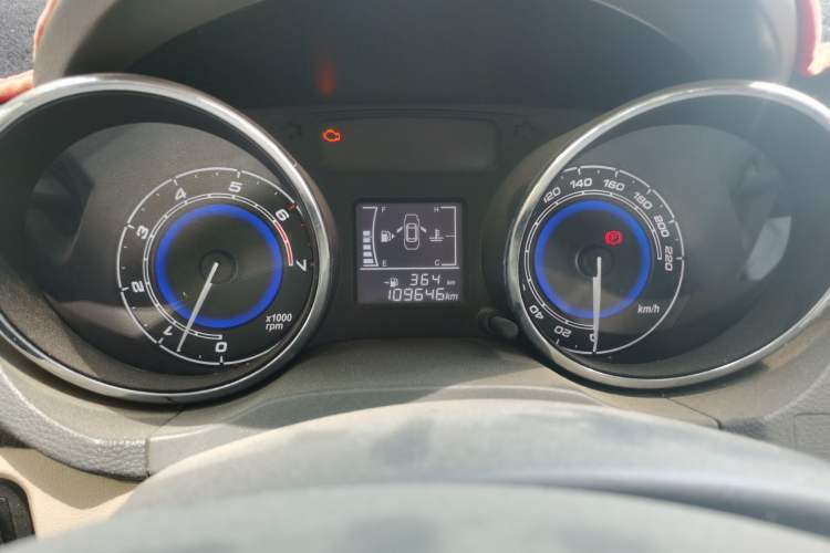 Used Chery E3 2015 1.5L Manual ZhiShang Model Odometer Close Up