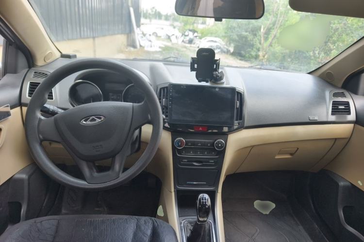 Used Chery E3 2015 1.5L Manual Qushang Edition Center Console