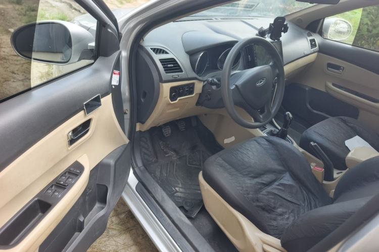 Used Chery E3 2015 1.5L Manual Qushang Edition Driver Seat