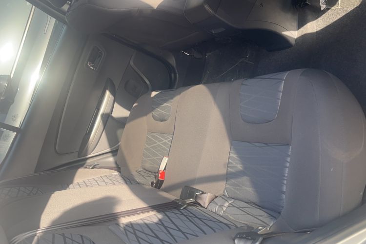 Used Chery E3 2015 1.5L Manual Qushang Edition Interior 2