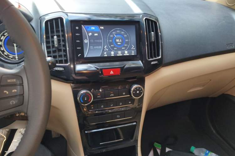 Used Chery E3 2015 1.5L Manual Sishang Edition Audio And AC Panel