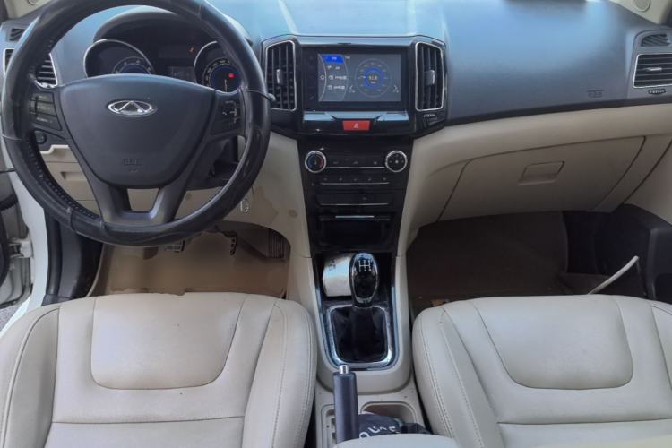 Used Chery E3 2015 1.5L Manual ZhiShang Model Center Console