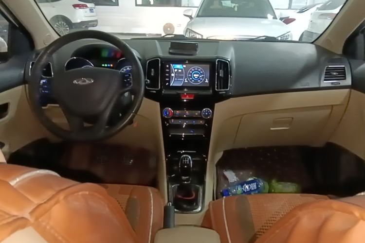 Used Chery E3 2015 1.5L Manual ZhiShang Model Center Console