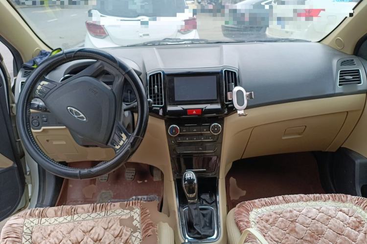Used Chery E3 2015 1.5L Manual ZhiShang Model Center Console