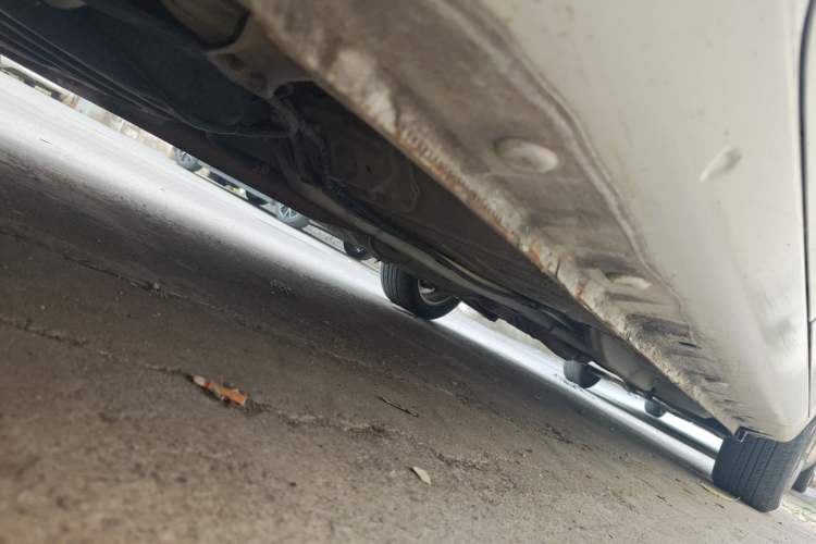Used Chery E3 2015 1.5L Manual Fashion Model Chassis Rear Right