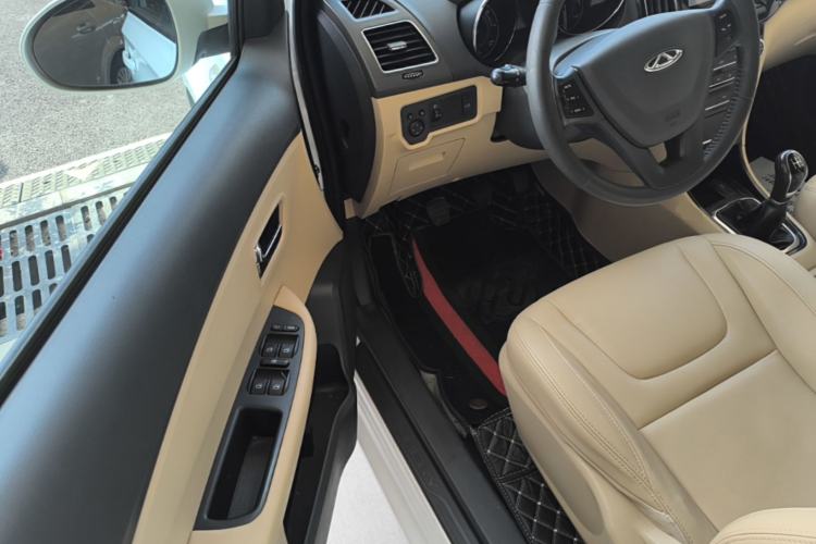Used Chery E3 2015 1.5L Manual ZhiShang Model Driver Seat