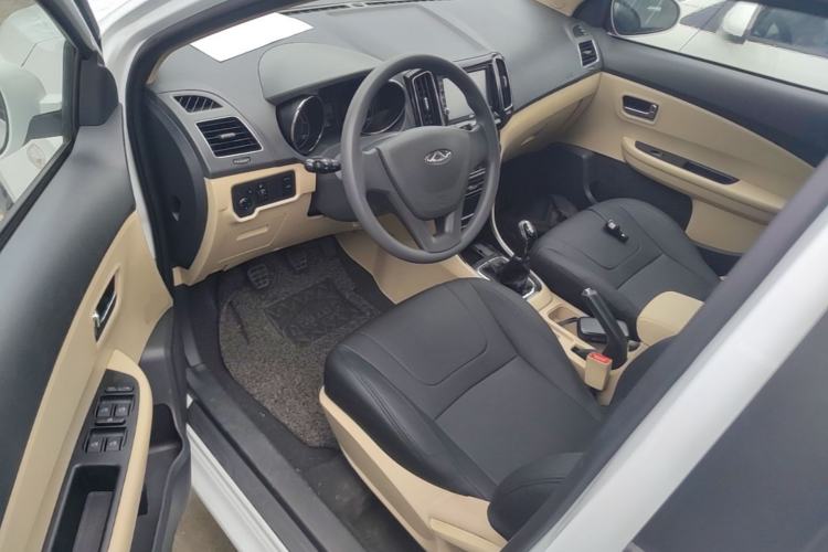 Used Chery E3 2015 1.5L Manual Fashion Model Driver Seat