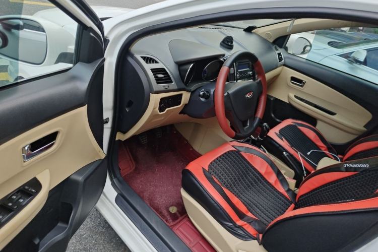 Used Chery E3 2015 1.5L Manual Fashion Model Driver Seat