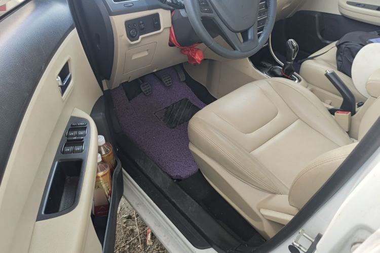 Used Chery E3 2015 1.5L Manual ZhiShang Model Driver Seat