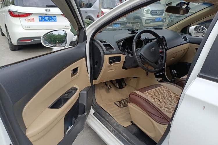 Used Chery E3 2015 1.5L Manual ZhiShang Model Driver Seat