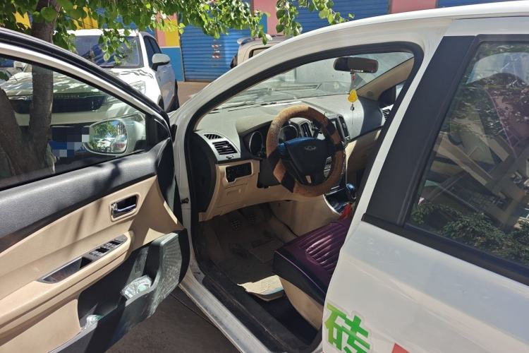 Used Chery E3 2015 1.5L Manual ZhiShang Model Driver Seat