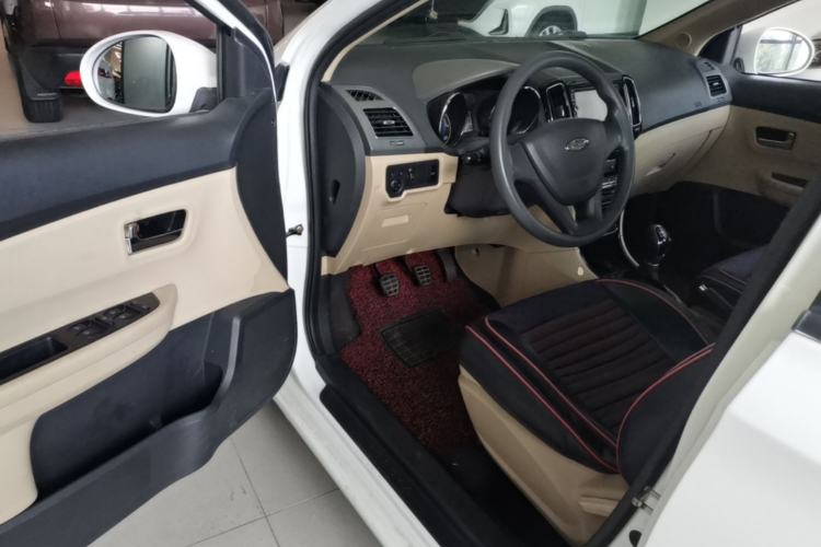 Used Chery E3 2015 1.5L Manual Fashion Model Driver Seat