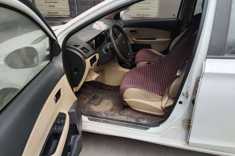 Used Chery E3 2015 1.5L Manual Fashion Model Driver Seat