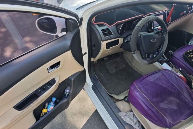 Used Chery E3 2015 1.5L Manual Fashion Model Driver Seat