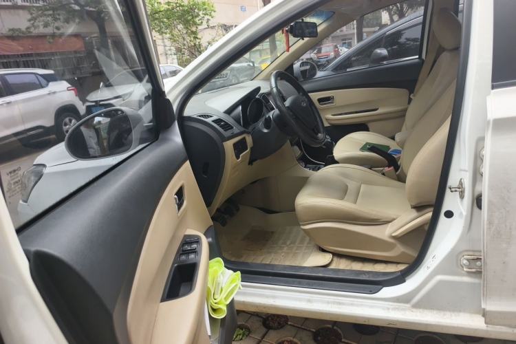 Used Chery E3 2015 1.5L Manual ZhiShang Model Driver Seat