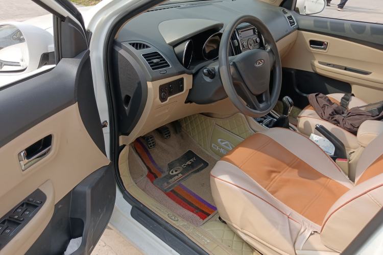 Used Chery E3 2015 1.5L Manual Fashion Model Driver Seat