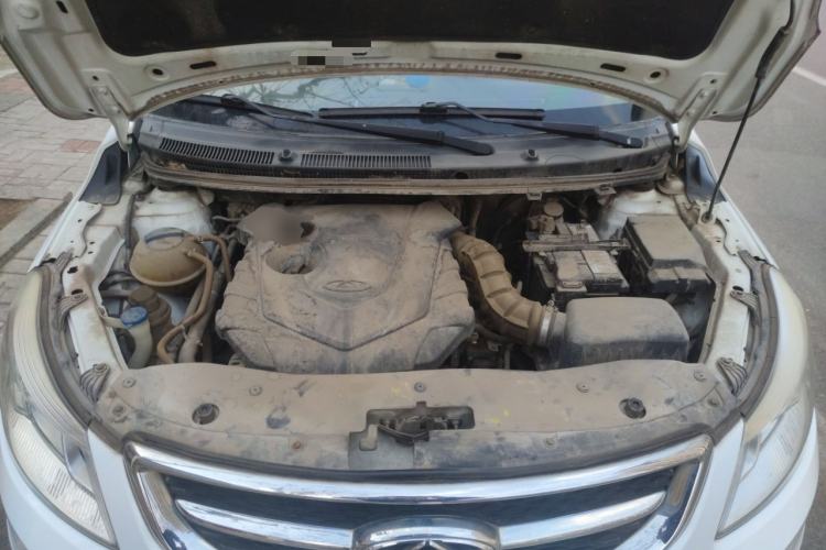 Used Chery E3 2015 1.5L Manual Fashion Model Engine Bay
