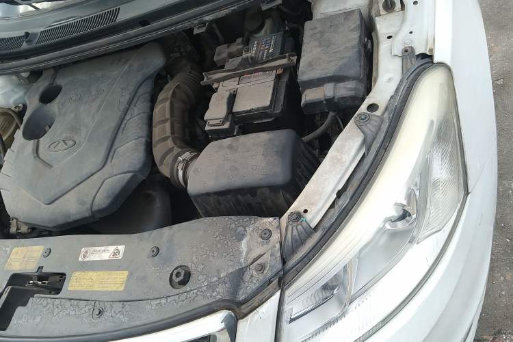 Used Chery E3 2015 1.5L Manual Fashion Model Engine Bay Left