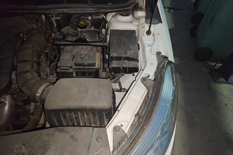 Used Chery E3 2015 1.5L Manual ZhiShang Model Engine Bay Left
