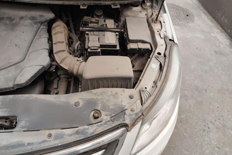 Used Chery E3 2015 1.5L Manual Fashion Model Engine Bay Left