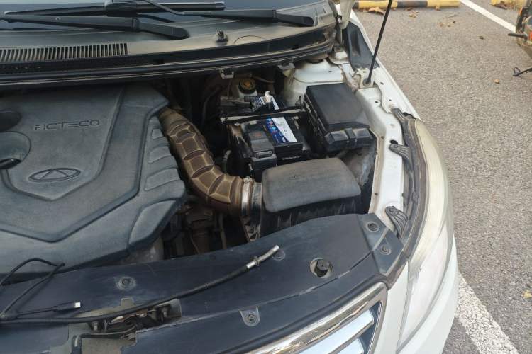 Used Chery E3 2015 1.5L Manual Fashion Model Engine Bay Left