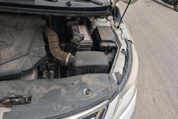 Used Chery E3 2015 1.5L Manual Fashion Model Engine Bay Left