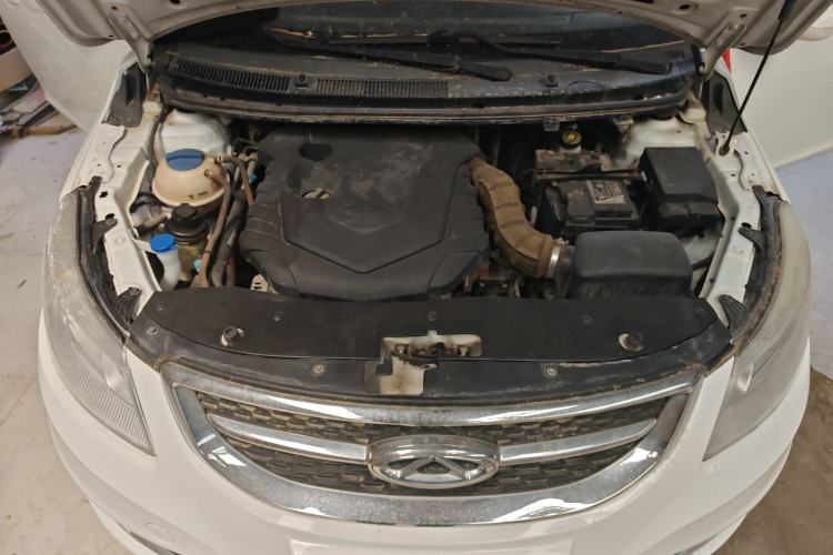 Used Chery E3 2015 1.5L Manual Fashion Model Engine Bay