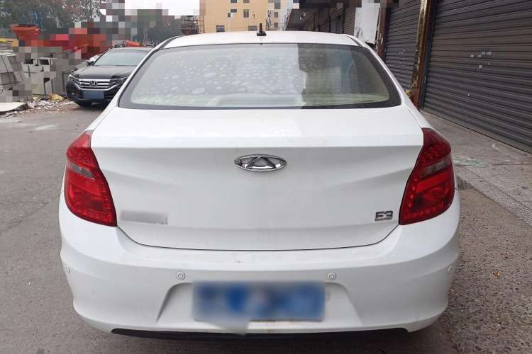 Used Chery E3 2015 1.5L Manual Fashion Model Exterior 4