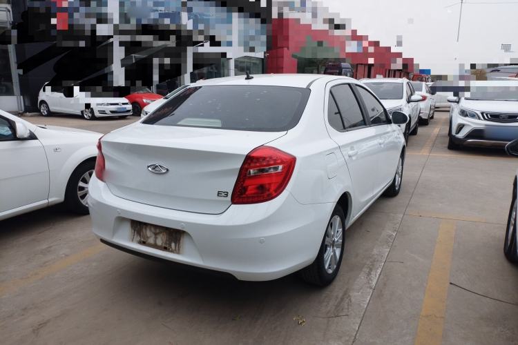 Used Chery E3 2015 1.5L Manual Fashion Model Exterior 5