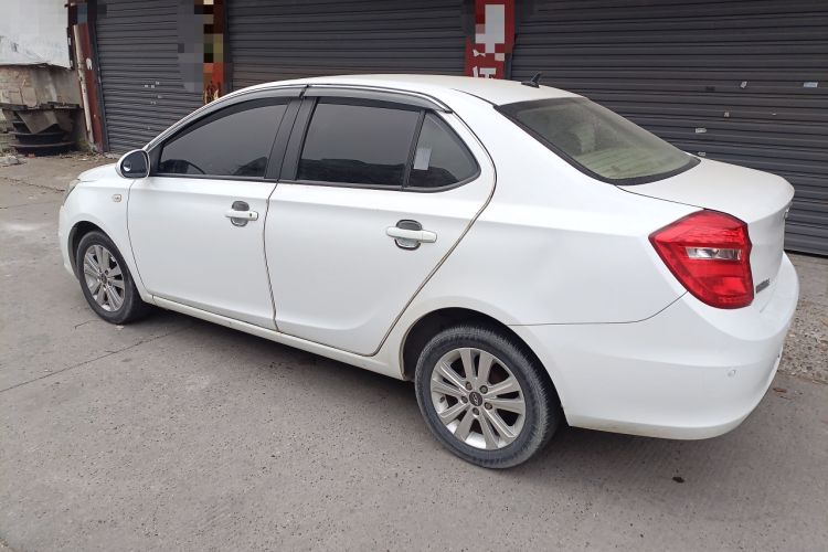 Used Chery E3 2015 1.5L Manual Fashion Model Exterior 5