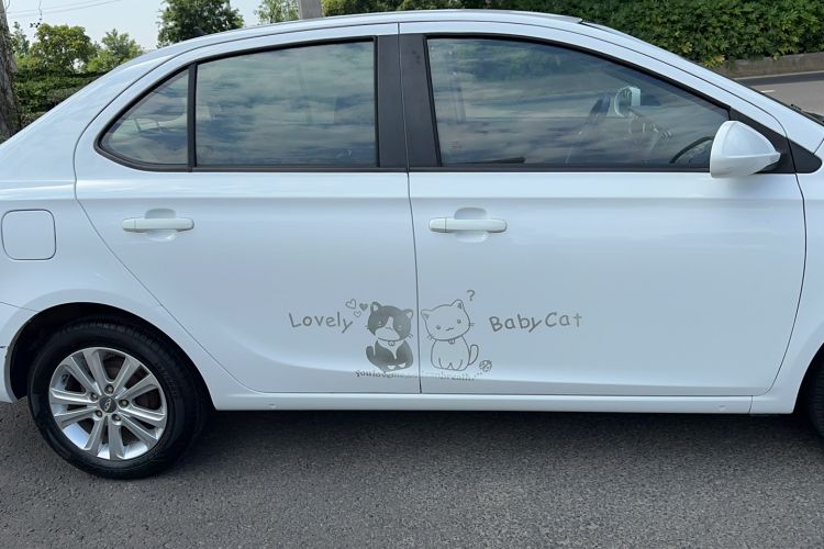 Used Chery E3 2015 1.5L Manual Fashion Model Exterior 5