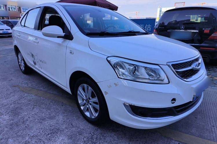 Used Chery E3 2015 1.5L Manual Fashion Model Front Right 45 Deg